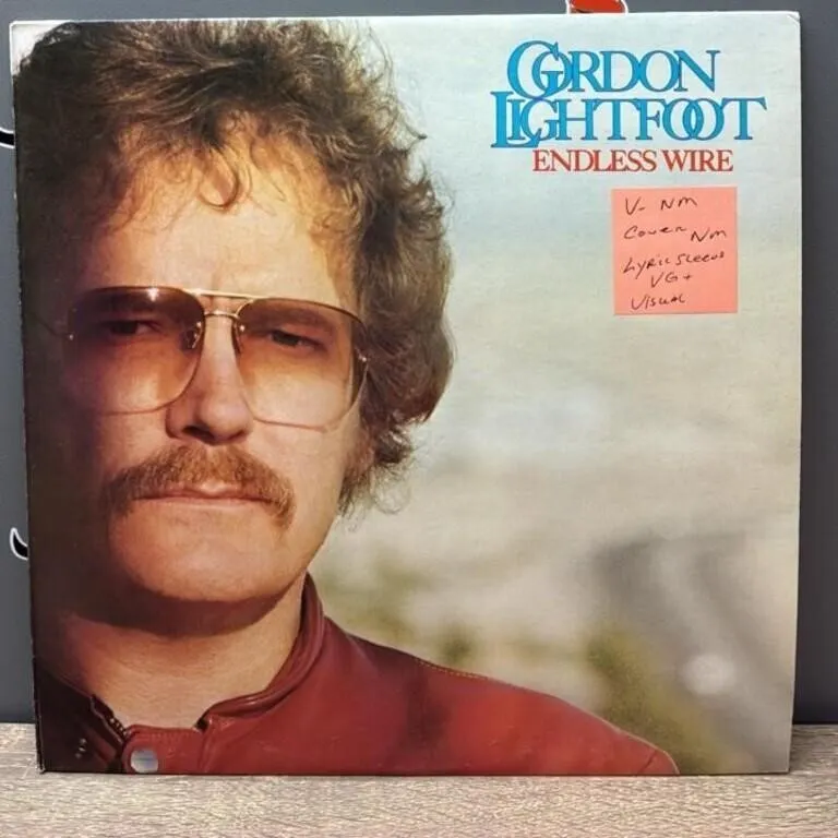 Gordon Lightfoot: Endless Wire Record Album.