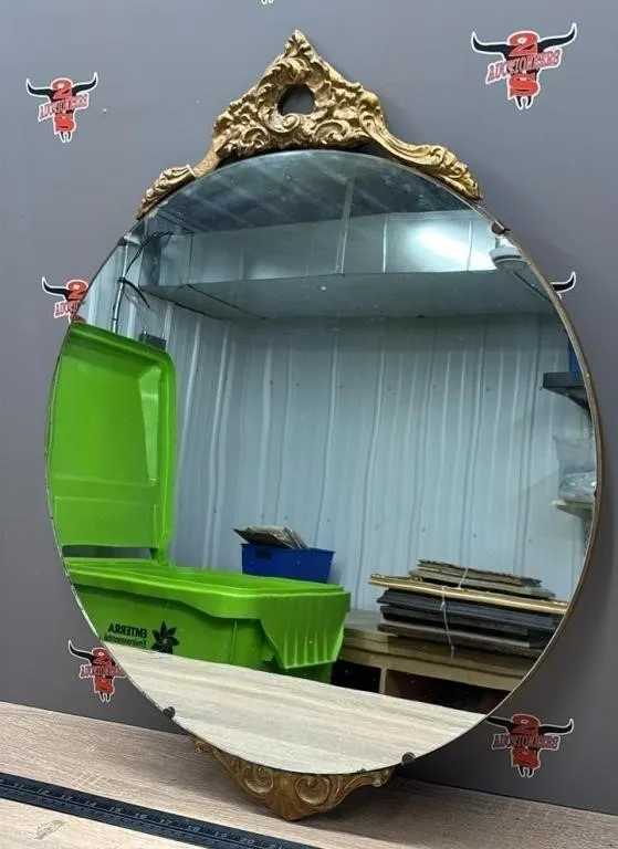 19.5� Vintage Mirror. Damage Shown. *NO SHIPPING