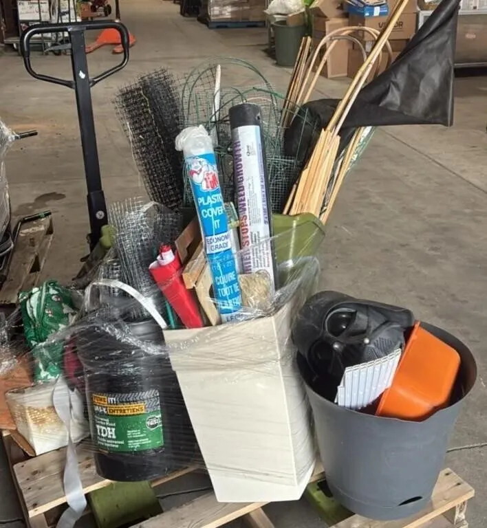 Pallet of Garden Supplies. *NO SHIPPING *C