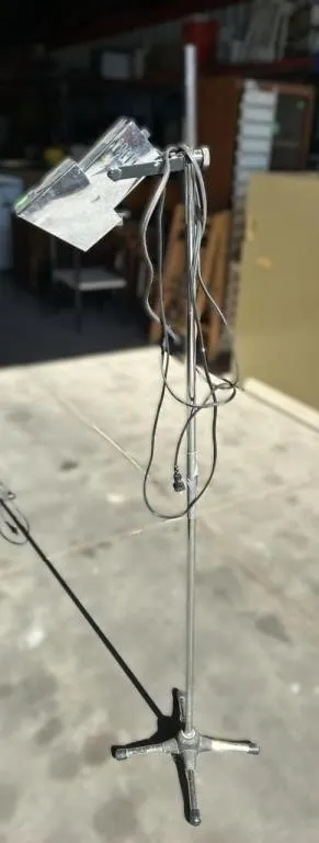 Modern Floor Lamp. 50�H. *NO SHIPPING