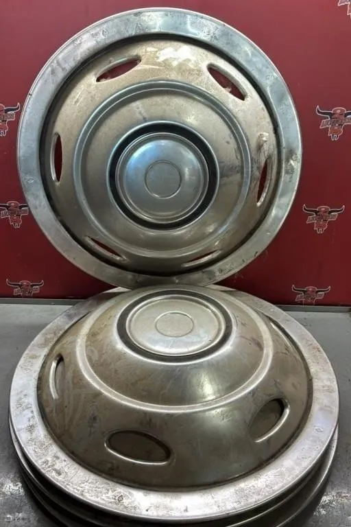 4, 17� diam Wheel Covers. *NO SHIPPING *LYS