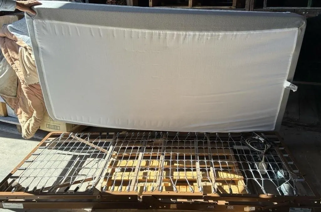 Adjustable Bed Frame W/Bloom Mattress *NO SHIPPING