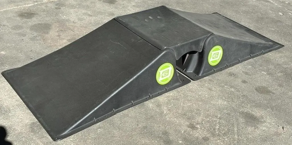 Plastic Hose Ramp. *NO SHIPPING *LYS