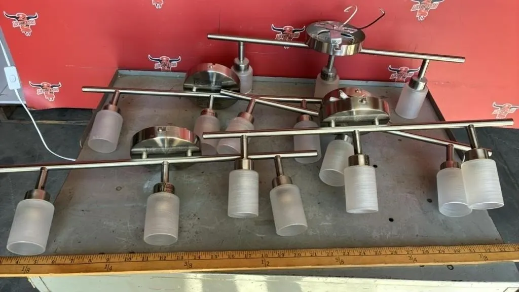 5 Halogen Light Fixtures. *NO SHIPPING *LYS