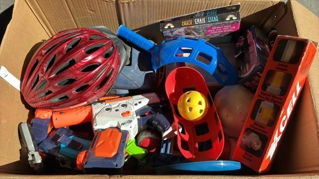 Box of Asst. Children�s Toys. *NO SHIPPING *LYS