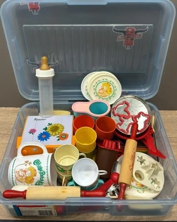 Asst. Toy Kitchen Items.