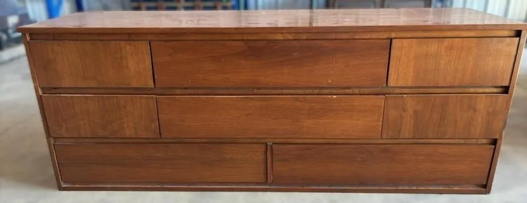 Vintage 8 Drawer Wooden Dresser. Feet Included