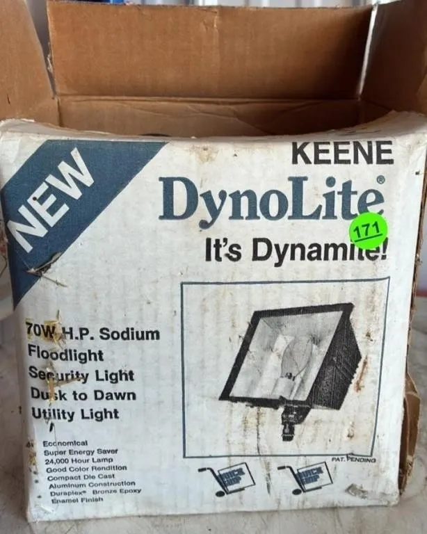 High Pressure Sodium Light Fixture. *NO SHIPPING