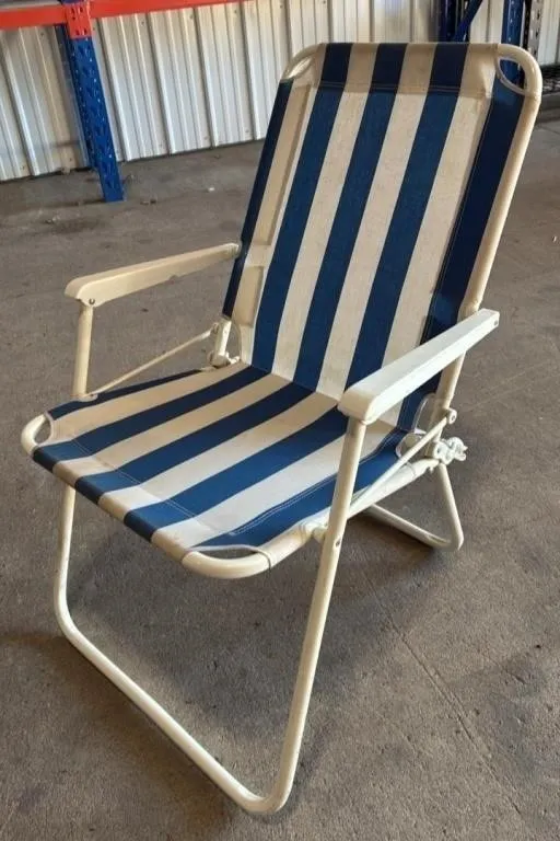 Folding Chair. *NO SHIPPING *LYS