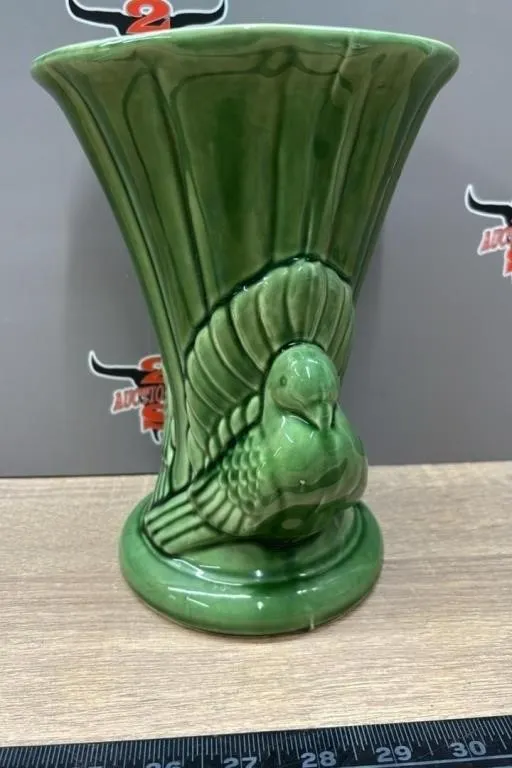 9� Green Ceramic Turkey Vase.