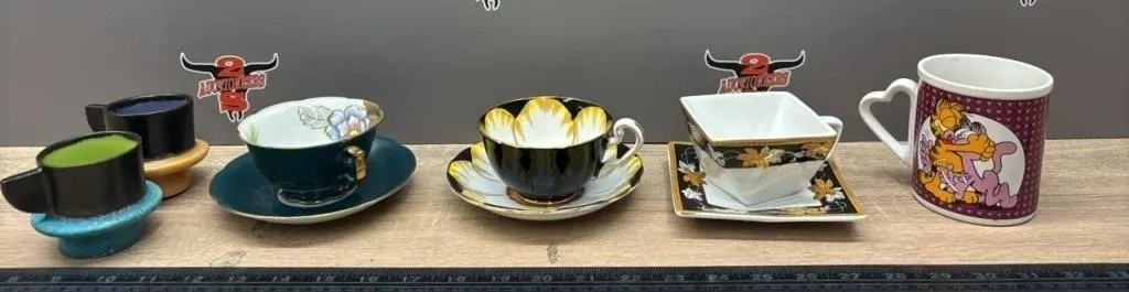 Asst. Teacups & Mugs. *NO SHIPPING