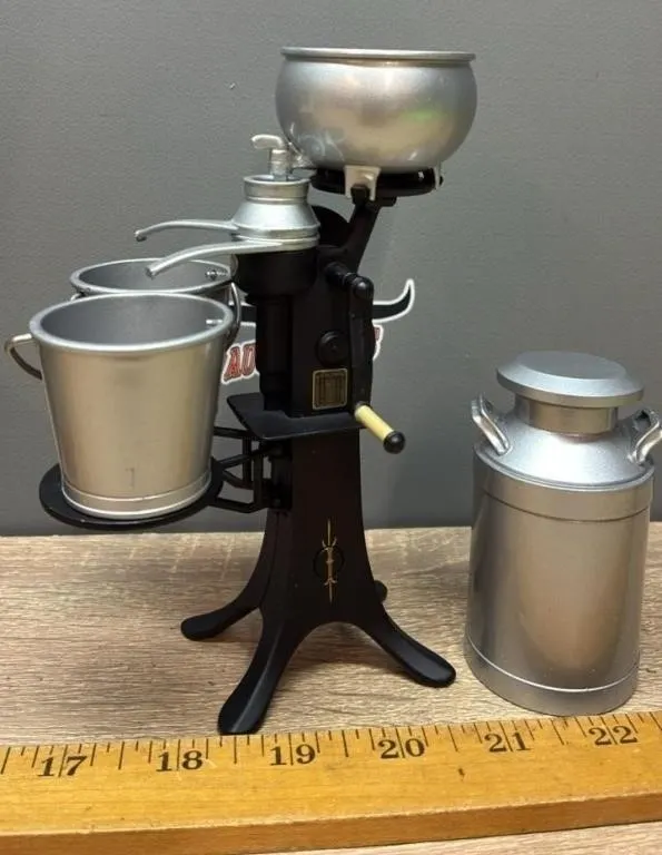 ERTL 1:8 Cream Separator. *SC