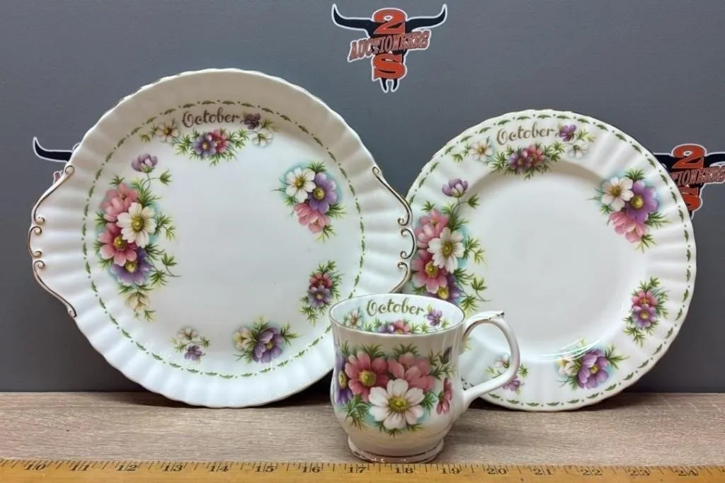 Royal Albert Flowers Of The Month Series October