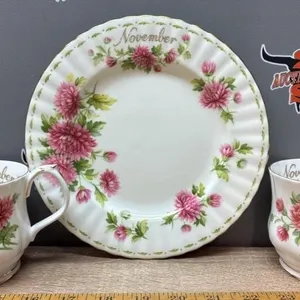 Royal Albert Flowers Of The Month Series November