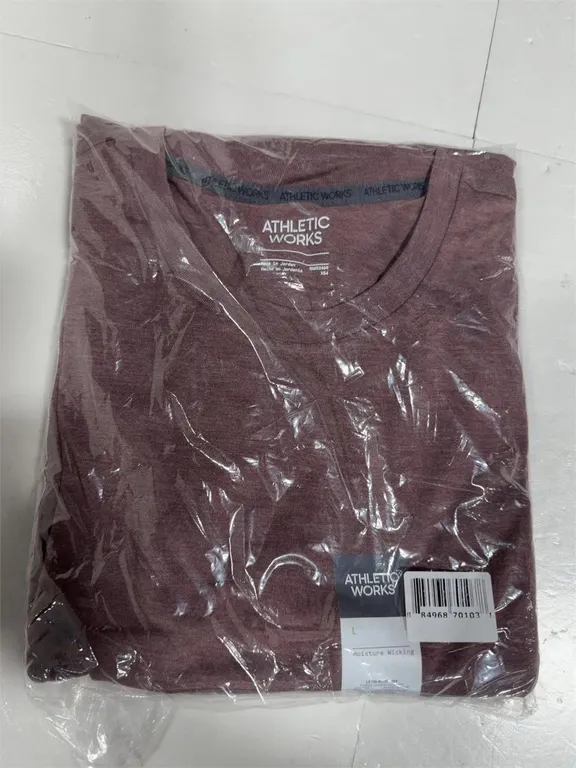 Athletic Works Mens Moisture Wicking T-Shirt Large