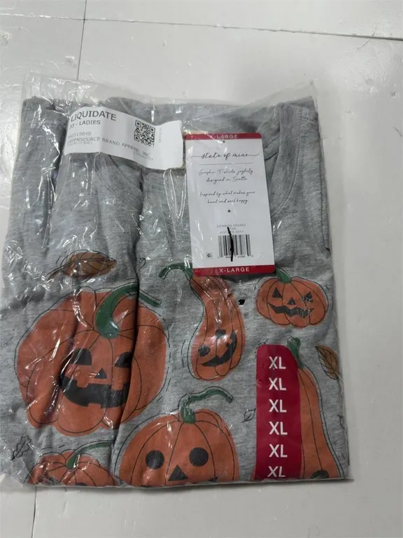 State of Mine Grinning Gourds Graphic T-Shirt XL