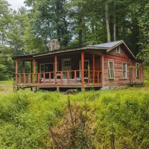 Mountain Property for Sale in Newland, NC!
