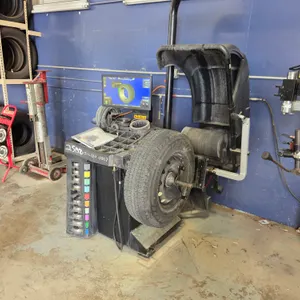2014  Hunter  Road Force Touch GSP9700  Wheel Balancer
