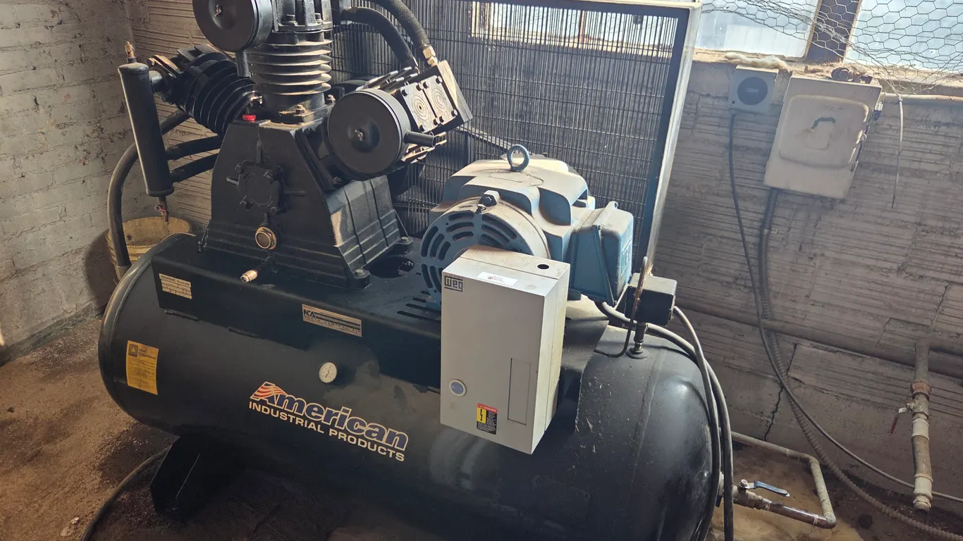 American Industrial Products Air Compressor - 120 Gallon