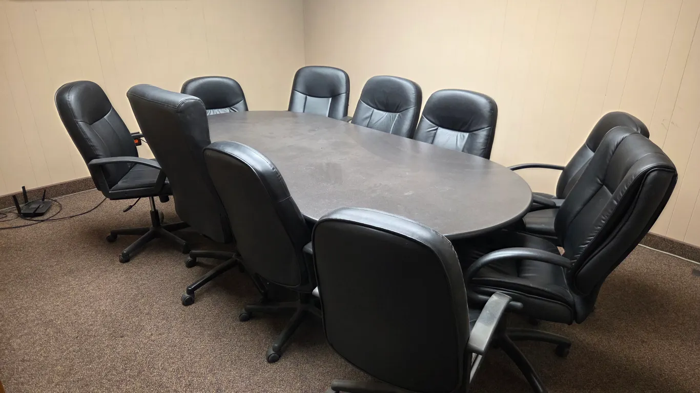 Conference Table w/Chairs