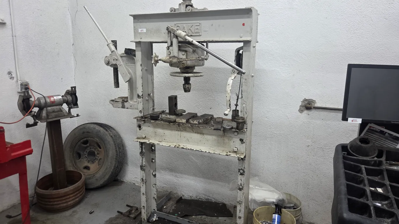 Dake Press w/Arbor Press