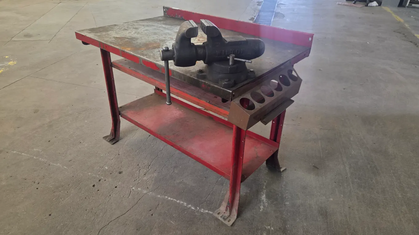 Steel Shop Bench w/Vice