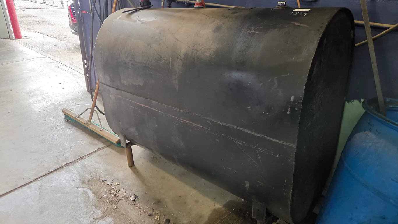 Bulk Oil Tank (New Oil Storage)