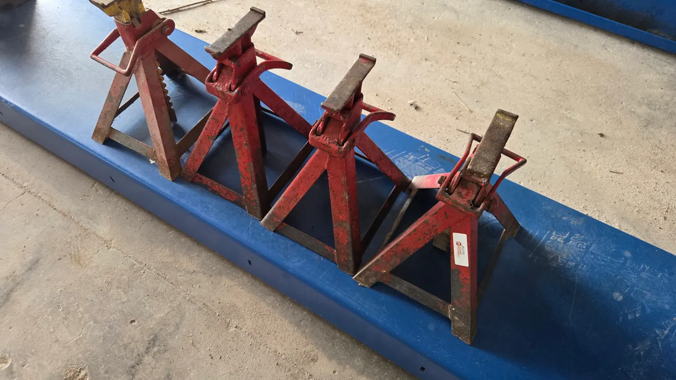 (4) Steel Jack Stands