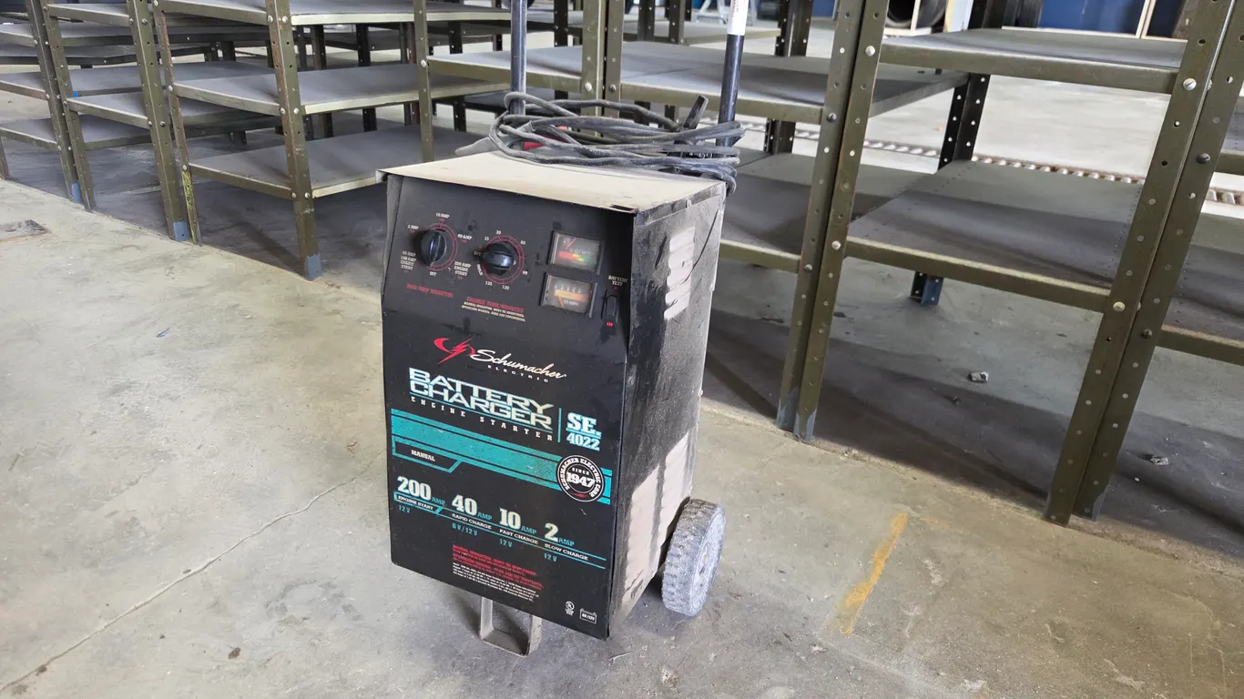 Schumacher Electric 4022 Battery Charger