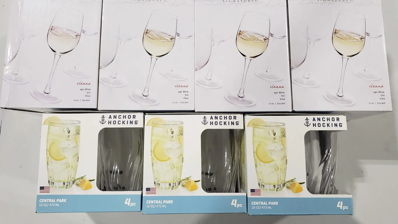 (7) Assorted Anchor Hocking Glassware
