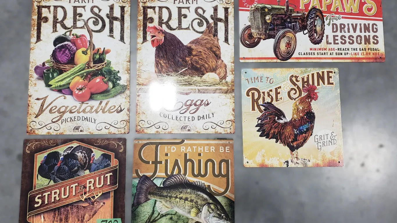 (6) Decorative Metal Signs