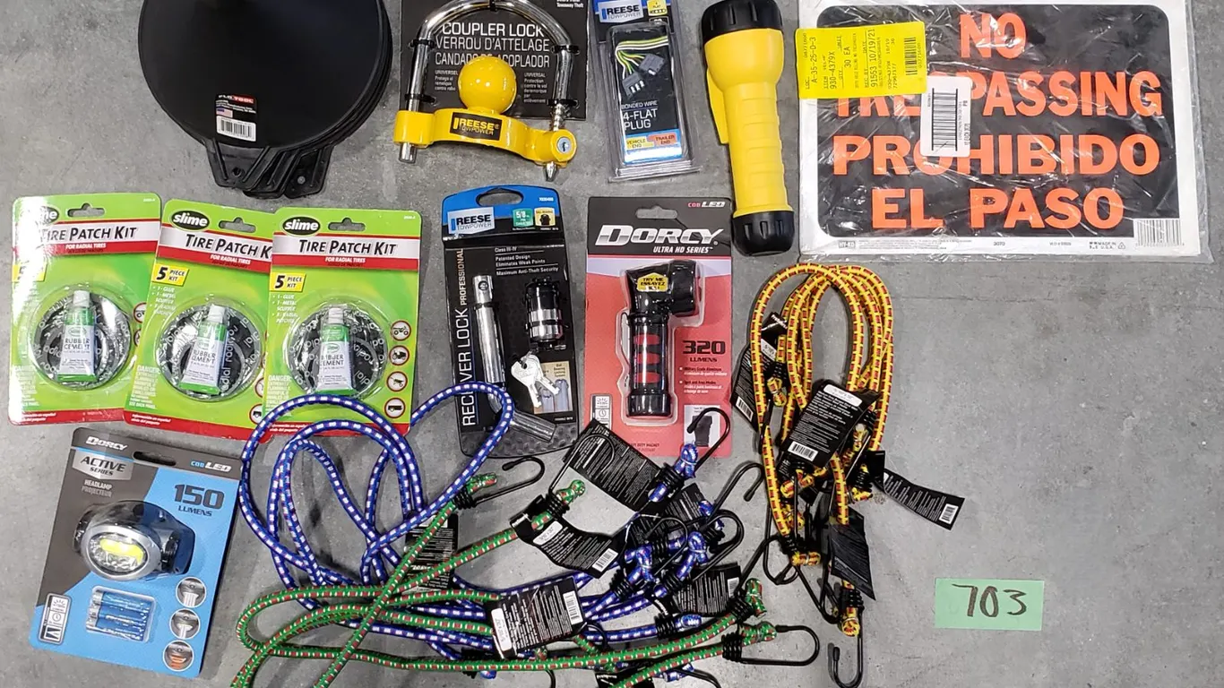 Assorted Outdoor & Vehicle Accessories