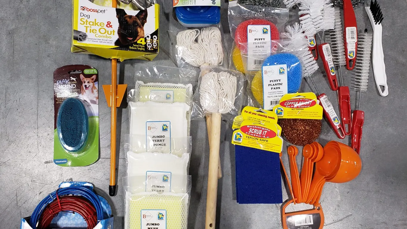 Assorted Household & Pet Items