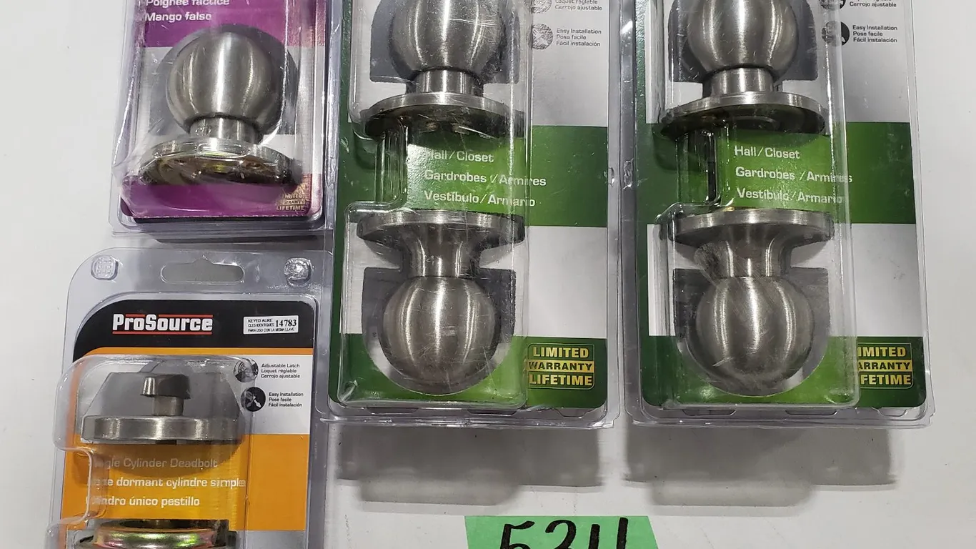 (4) ProSource Door Knobs & Lock