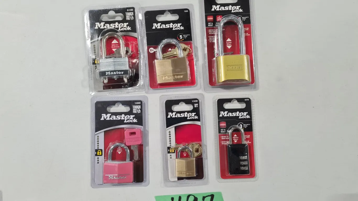 (6) Master Lock Padlocks