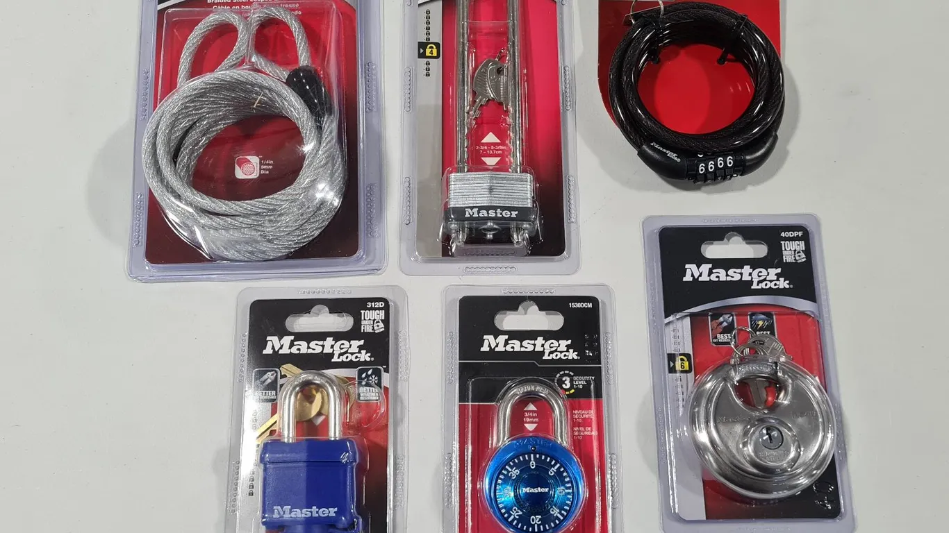 (6) Assorted Master Locks
