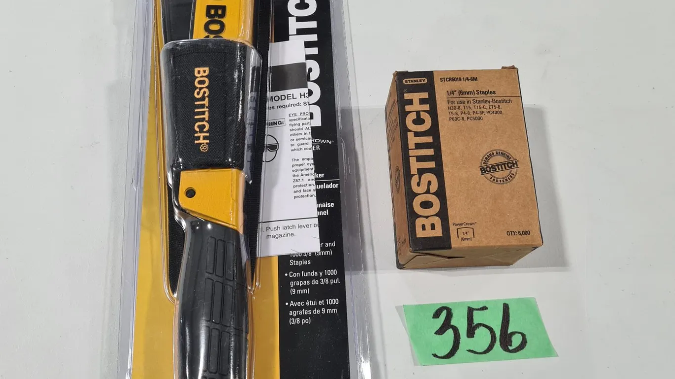 Bostitch H30-8D6 Hammer Tacker with Staples