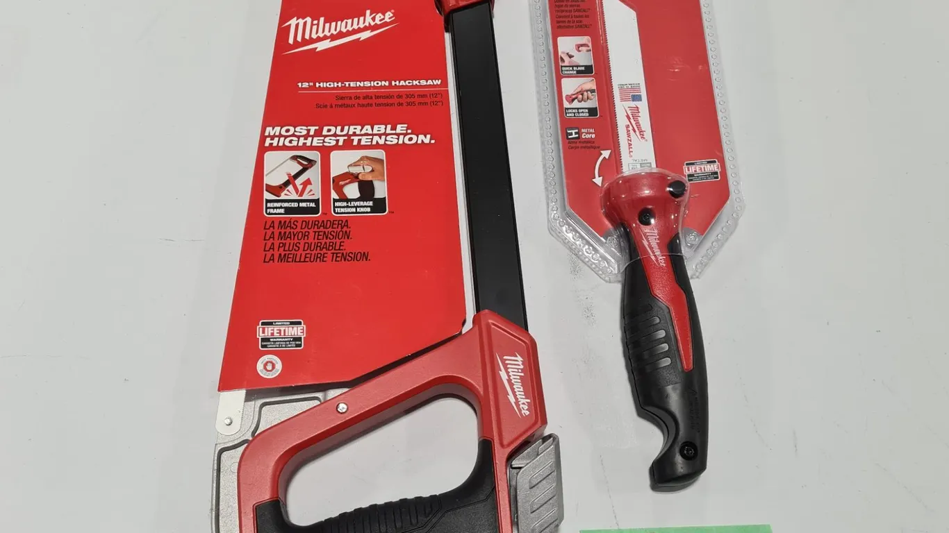 Milwaukee Hacksaw and Folding Jab Saw
