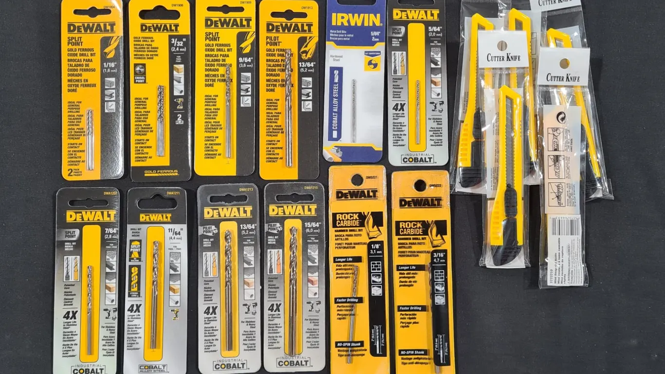 Assorted DeWalt Drill Bits & Cutter Knives