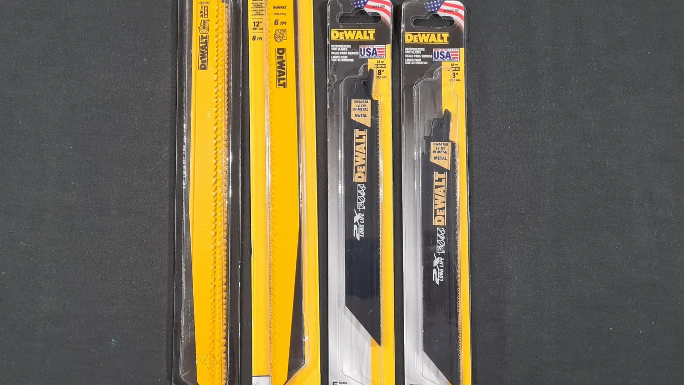 (4) Assorted DeWalt Reciprocating Saw Blade Packs