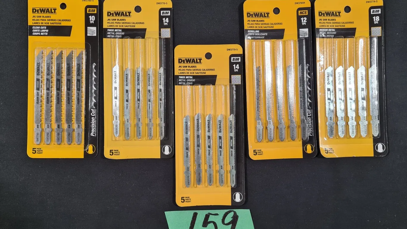(5) Assorted DeWalt Jigsaw Blade Packs