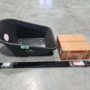Landscapers Select Wheelbarrow