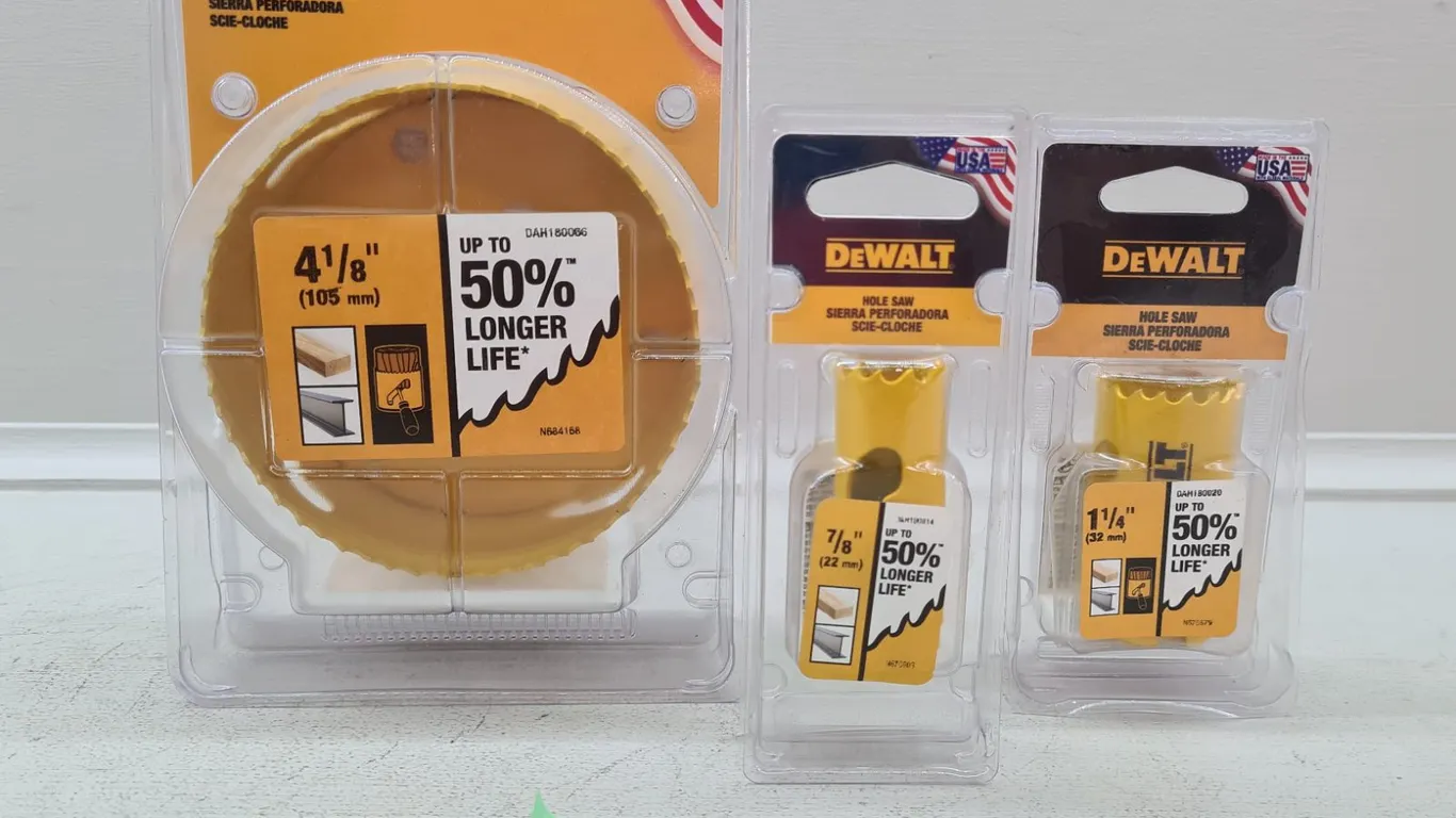 (3) Assorted DeWalt Hole Saws