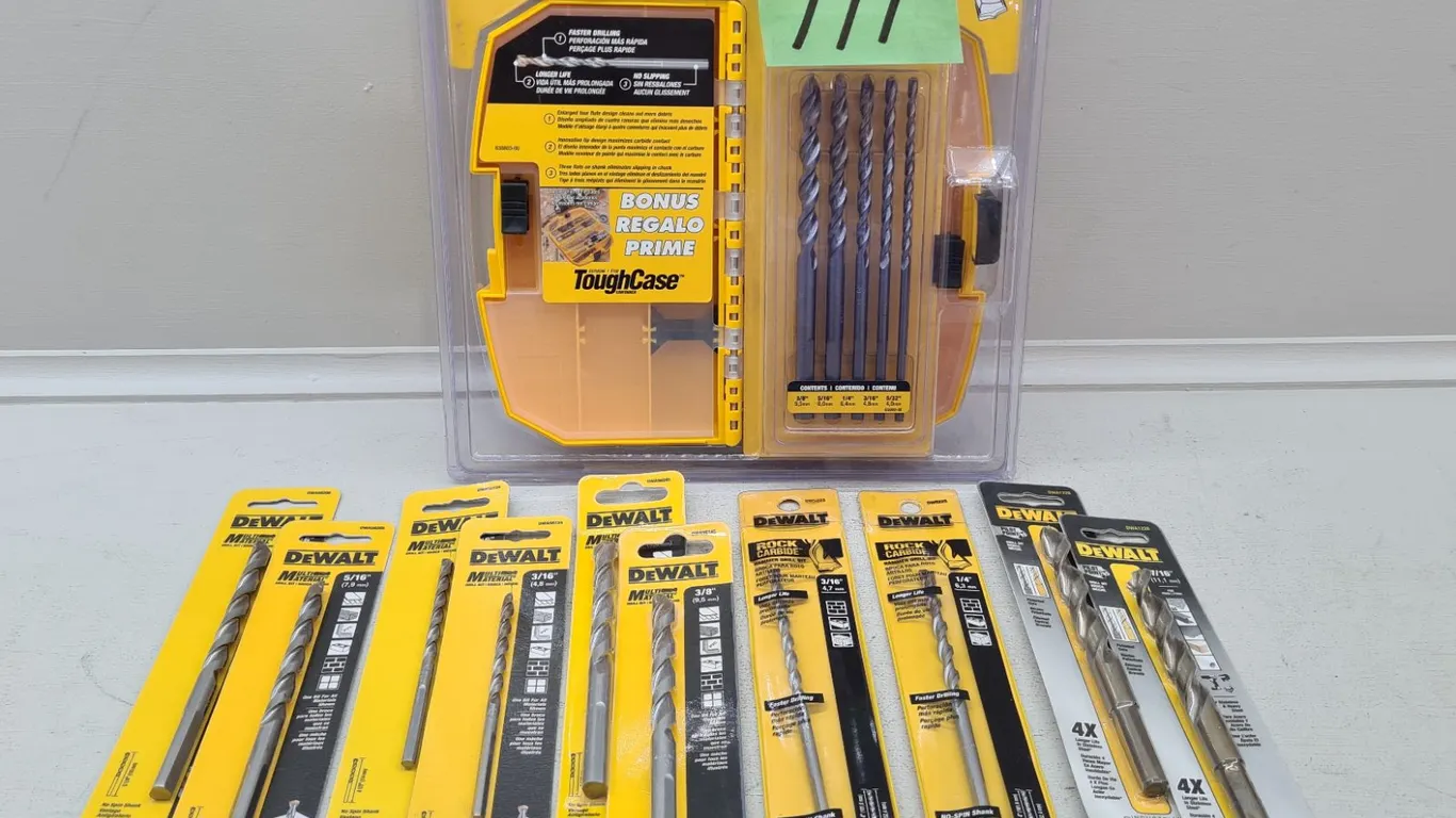 DeWalt Masonry Drill Bit Set & (10) Assorted BIts
