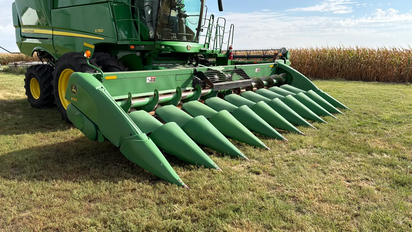 2010 John Deere 612C - 10R30