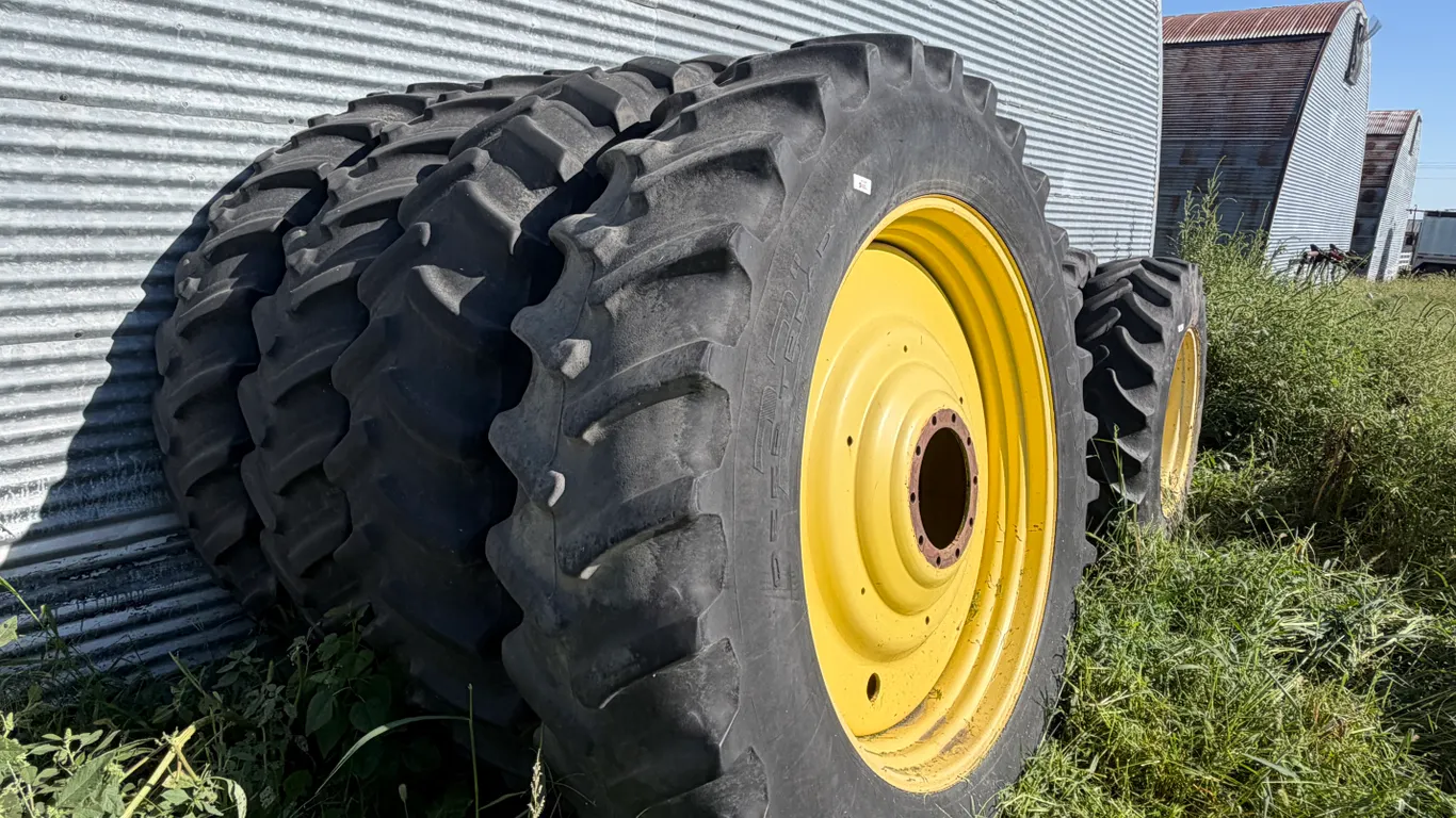 (4) 480/80R50 Tractor Duals
