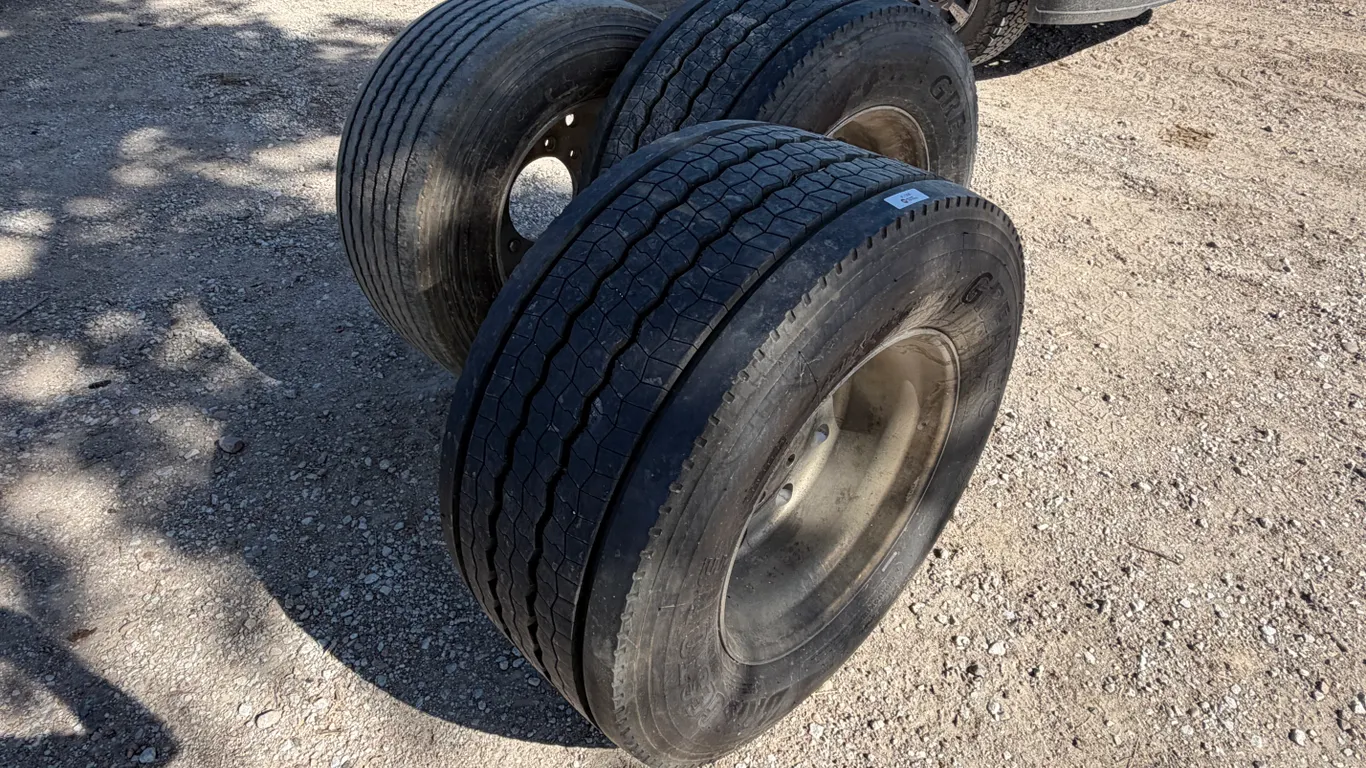 (2) Bridgestone/Michelin 445/50/R22.5 Super Singles