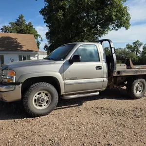 2003  GMC  2500HD   Pickup - Gasoline