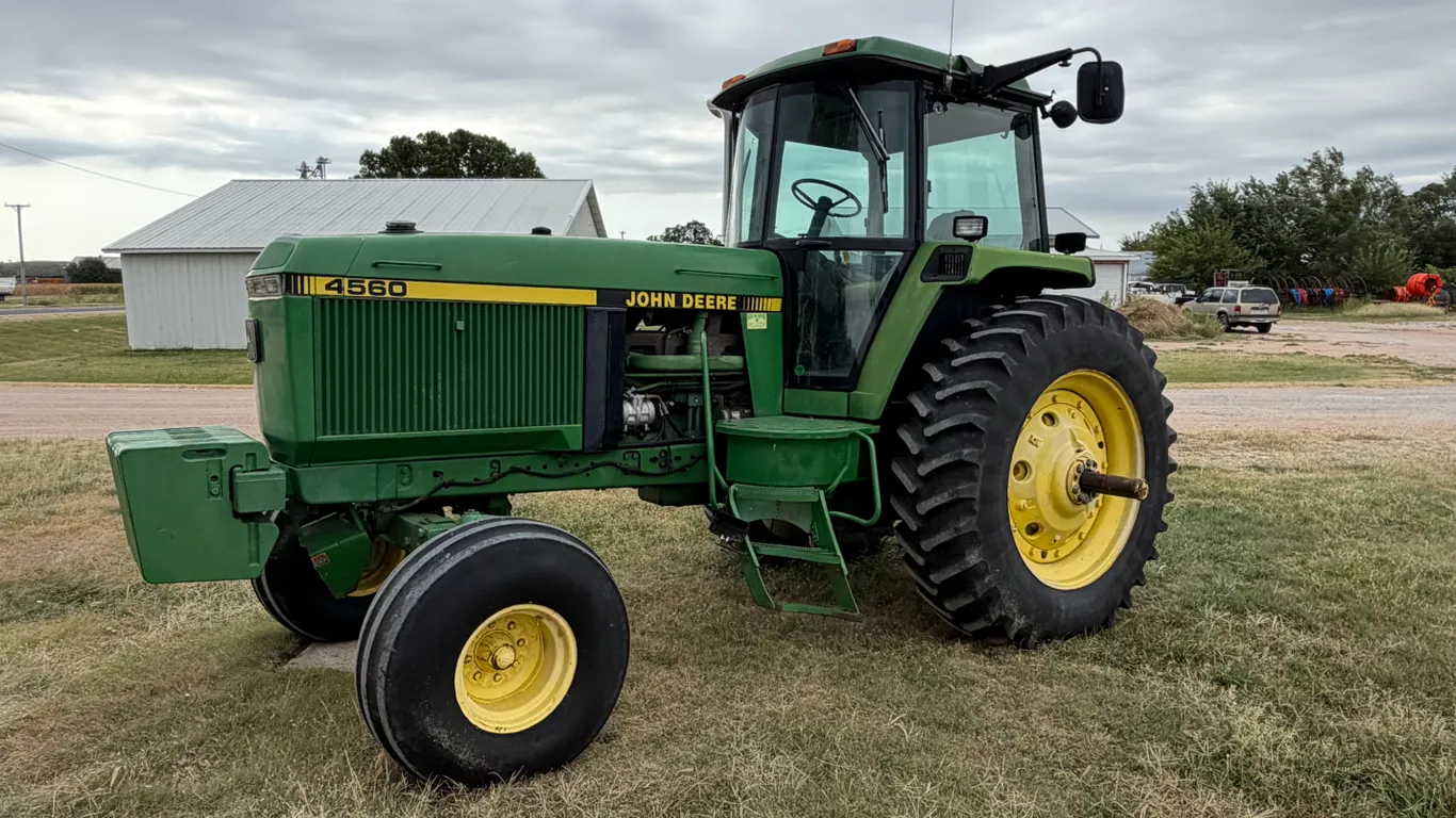 1992 John Deere 4560 Tractor