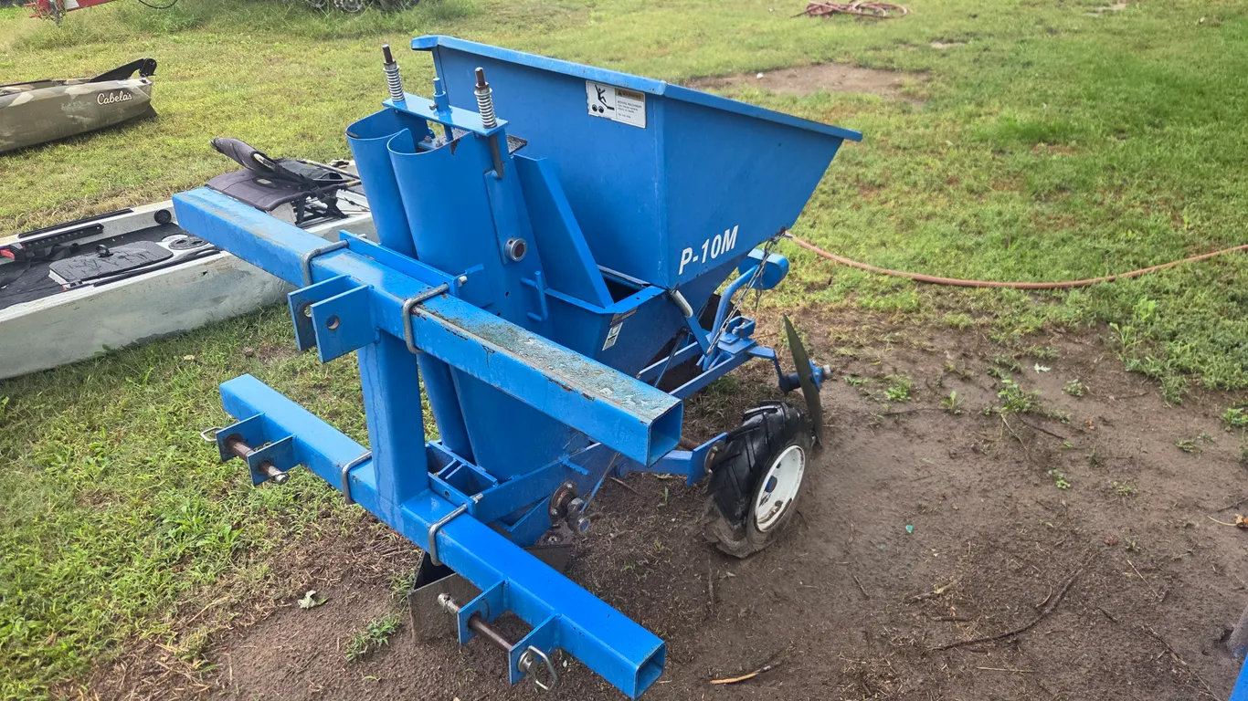 US Small Farm P-10M Potato Planter